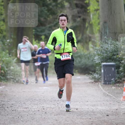 13.04.2025 - Hammer Lauf Jannik Wohlers http://msf.ph/oto/7648609 13.04.2025 11:26:23 Laufen 1784 meine-sportfotos.de