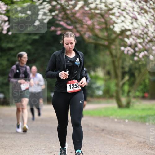 13.04.2025 - Hammer Lauf Dr. Thomas Lammeyer http://msf.ph/oto/7648624 13.04.2025 10:19:48 Laufen 15, 1253 meine-sportfotos.de