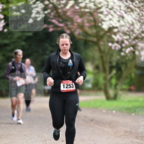 13.04.2025 - Hammer Lauf Dr. Thomas Lammeyer http://msf.ph/oto/7648626 13.04.2025 10:19:48 Laufen 15, 1253 meine-sportfotos.de