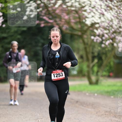 13.04.2025 - Hammer Lauf Dr. Thomas Lammeyer http://msf.ph/oto/7648628 13.04.2025 10:19:48 Laufen 15, 1253 meine-sportfotos.de