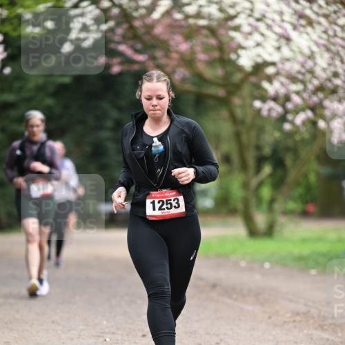 13.04.2025 - Hammer Lauf Dr. Thomas Lammeyer http://msf.ph/oto/7648631 13.04.2025 10:19:48 Laufen 15, 1253 meine-sportfotos.de