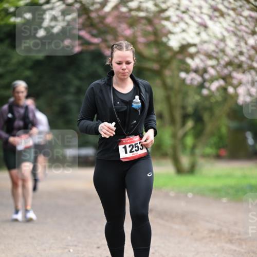 13.04.2025 - Hammer Lauf Dr. Thomas Lammeyer http://msf.ph/oto/7648635 13.04.2025 10:19:49 Laufen 15, 1253 meine-sportfotos.de