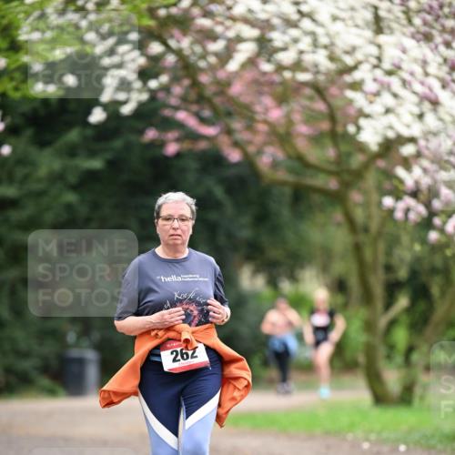 13.04.2025 - Hammer Lauf Dr. Thomas Lammeyer http://msf.ph/oto/7649165 13.04.2025 10:21:49 Laufen 17, 15, 262 meine-sportfotos.de