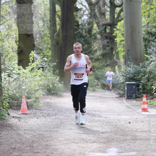 13.04.2025 - Hammer Lauf Jannik Wohlers http://msf.ph/oto/7649181 13.04.2025 11:24:01 Laufen 1837 meine-sportfotos.de