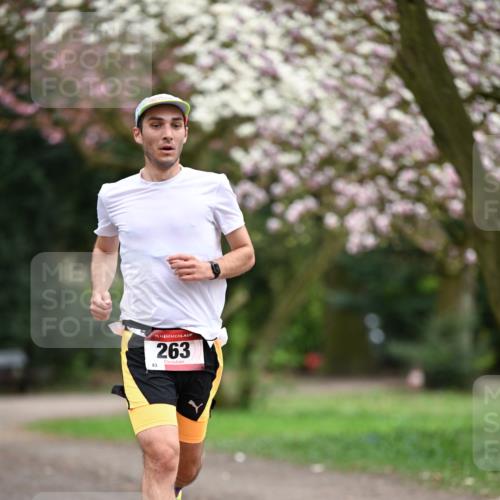 13.04.2025 - Hammer Lauf Dr. Thomas Lammeyer http://msf.ph/oto/7650087 13.04.2025 10:24:30 Laufen 83, 15, 263 meine-sportfotos.de