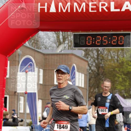 13.04.2025 - Hammer Lauf A. Gomolzig http://msf.ph/oto/7650256 13.04.2025 10:11:20 Ziel 430, 627, 648, 792, 824, 936, 953, 1106, 1279, 1345, 1708, 1801, 1849, 1864, 1903 meine-sportfotos.de