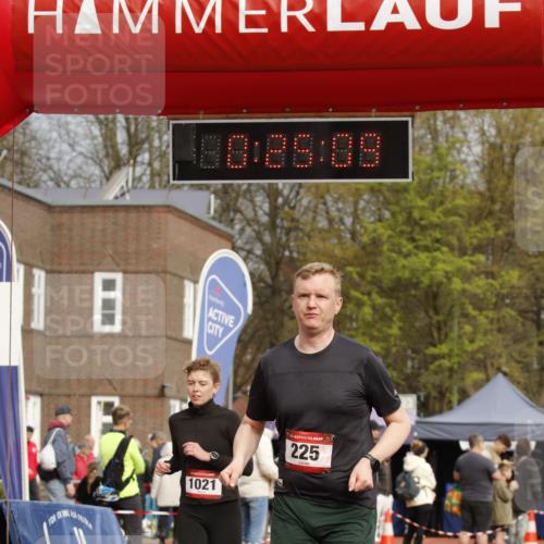 13.04.2025 - Hammer Lauf A. Gomolzig http://msf.ph/oto/7650301 13.04.2025 10:11:09 Ziel 648, 718, 792, 1021, 1903, 1961 meine-sportfotos.de