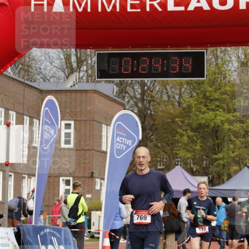 13.04.2025 - Hammer Lauf A. Gomolzig http://msf.ph/oto/7650431 13.04.2025 10:10:34 Ziel 122, 330, 383, 769, 1148, 1229, 1728, 1743, 1949, 1964 meine-sportfotos.de