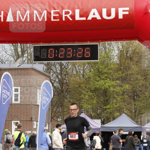 13.04.2025 - Hammer Lauf A. Gomolzig http://msf.ph/oto/7650656 13.04.2025 10:09:26 Ziel 982, 1074 meine-sportfotos.de