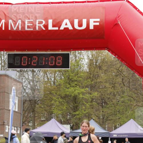 13.04.2025 - Hammer Lauf A. Gomolzig http://msf.ph/oto/7650962 13.04.2025 10:07:07 Ziel 350 meine-sportfotos.de