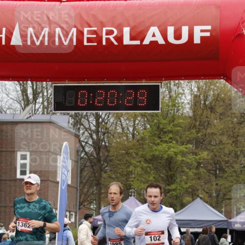 13.04.2025 - Hammer Lauf A. Gomolzig http://msf.ph/oto/7650998 13.04.2025 10:06:29 Ziel 102, 656, 1362, 1985 meine-sportfotos.de