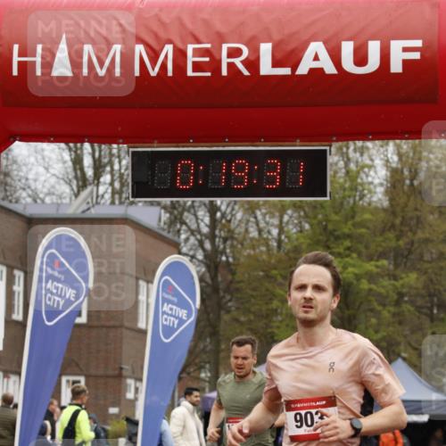 13.04.2025 - Hammer Lauf A. Gomolzig http://msf.ph/oto/7651035 13.04.2025 10:05:31 Ziel 344, 903, 1168 meine-sportfotos.de