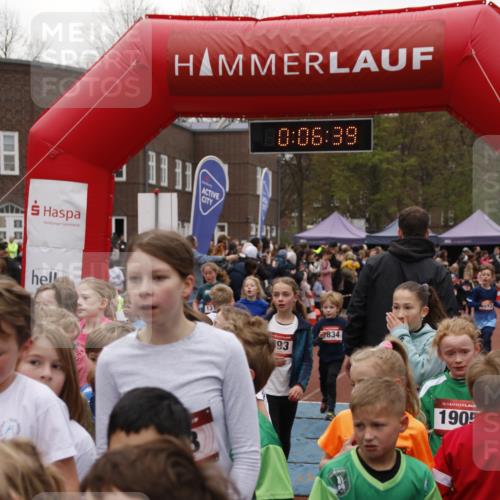 13.04.2025 - Hammer Lauf A. Gomolzig http://msf.ph/oto/7651148 13.04.2025 09:24:47 Ziel 362, 788, 796, 845, 881, 893, 930, 1186, 1292, 1311, 1316, 1401, 1413, 1432, 1445, 1453, 1506, 1524, 1546, 1550, 1754, 1773, 1834 meine-sportfotos.de