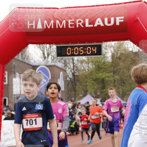 13.04.2025 - Hammer Lauf A. Gomolzig http://msf.ph/oto/7651196 13.04.2025 09:23:12 Ziel 424, 755, 790, 891, 910, 1072, 1133, 1160, 1418, 1422, 1530, 1532, 1729, 1764, 1770, 1922 meine-sportfotos.de