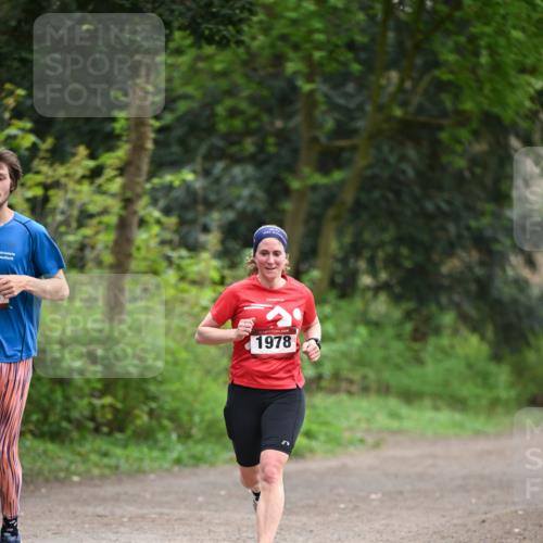 13.04.2025 - Hammer Lauf Dr. Thomas Lammeyer http://msf.ph/oto/7651219 13.04.2025 10:27:47 Laufen 1978 meine-sportfotos.de