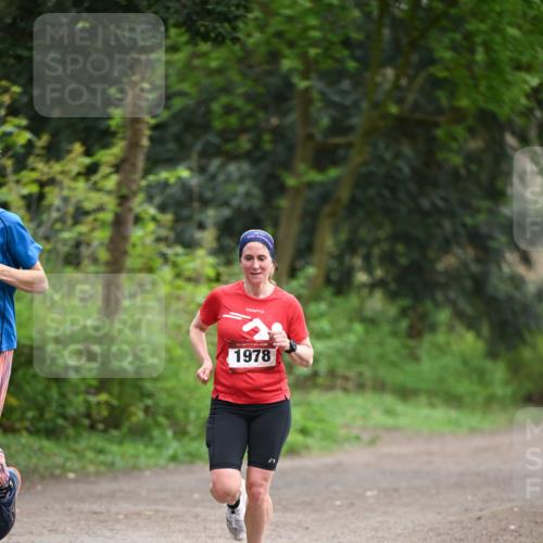 13.04.2025 - Hammer Lauf Dr. Thomas Lammeyer http://msf.ph/oto/7651222 13.04.2025 10:27:47 Laufen 15, 1978 meine-sportfotos.de