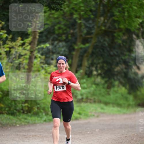 13.04.2025 - Hammer Lauf Dr. Thomas Lammeyer http://msf.ph/oto/7651226 13.04.2025 10:27:47 Laufen 1978 meine-sportfotos.de