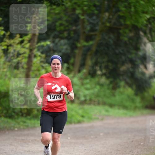13.04.2025 - Hammer Lauf Dr. Thomas Lammeyer http://msf.ph/oto/7651241 13.04.2025 10:27:48 Laufen 15, 1978 meine-sportfotos.de