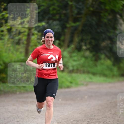 13.04.2025 - Hammer Lauf Dr. Thomas Lammeyer http://msf.ph/oto/7651254 13.04.2025 10:27:49 Laufen 15, 1978 meine-sportfotos.de