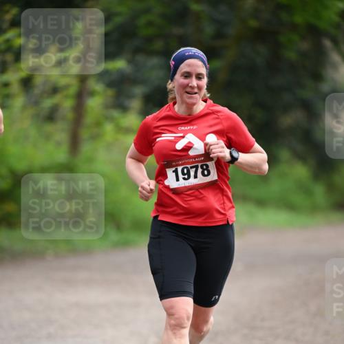 13.04.2025 - Hammer Lauf Dr. Thomas Lammeyer http://msf.ph/oto/7651276 13.04.2025 10:27:49 Laufen 15, 1978 meine-sportfotos.de