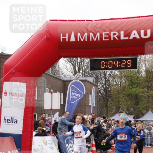 13.04.2025 - Hammer Lauf A. Gomolzig http://msf.ph/oto/7651303 13.04.2025 09:22:37 Ziel 687, 1012, 1758, 1777, 1915 meine-sportfotos.de