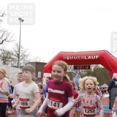 13.04.2025 - Hammer Lauf A. Gomolzig http://msf.ph/oto/7651408 13.04.2025 09:19:20 Ziel 402, 437, 542, 612, 640, 680, 775, 778, 794, 795, 797, 798, 802, 803, 808, 809, 810, 813, 816, 820, 836, 842, 846, 848, 854, 865, 866, 867, 893, 901, 919, 934, 940, 941, 954, 957, 963, 964, 973, 1015, 1075, 1126, 1141, 1171, 1172, 1187, 1230, 1233, 1234, 1241, 1250 meine-sportfotos.de