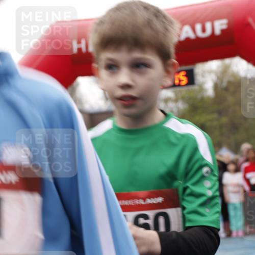 13.04.2025 - Hammer Lauf A. Gomolzig http://msf.ph/oto/7651458 13.04.2025 09:18:23 Ziel 392, 531, 597, 777, 779, 790, 834, 852, 878, 1026, 1050, 1052, 1062, 1157, 1160, 1483, 1524 meine-sportfotos.de