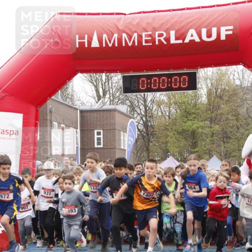 13.04.2025 - Hammer Lauf A. Gomolzig http://msf.ph/oto/7651508 13.04.2025 09:18:08 Ziel 403, 424, 457, 458, 478, 508, 535, 541, 594, 610, 613, 629, 657, 672, 687, 700, 701, 755, 780, 782, 784, 785, 786, 787, 793, 799, 800, 801, 811, 814, 822, 825, 847, 849, 861, 870, 877, 883, 887, 891, 892, 894, 898, 907, 909, 918, 925, 930, 931, 932, 933, 944, 952, 968, 972, 978, 984, 985, 988, 996, 1012, 1020, 1034, 1038, 1056, 1058, 1072, 1073, 1089, 1102, 1133, 1159 meine-sportfotos.de
