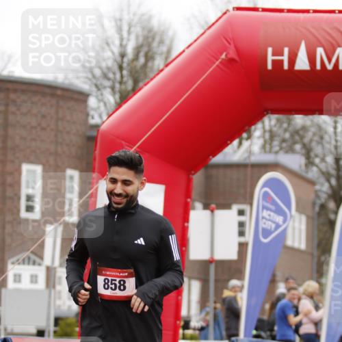 13.04.2025 - Hammer Lauf A. Gomolzig http://msf.ph/oto/7651910 13.04.2025 13:51:56 Ziel 858 meine-sportfotos.de
