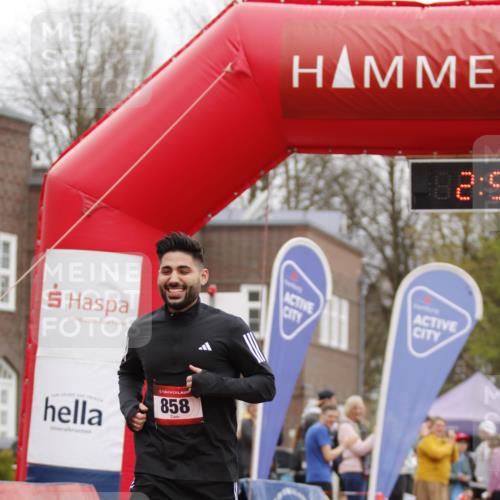 13.04.2025 - Hammer Lauf A. Gomolzig http://msf.ph/oto/7651919 13.04.2025 13:51:56 Ziel 858 meine-sportfotos.de