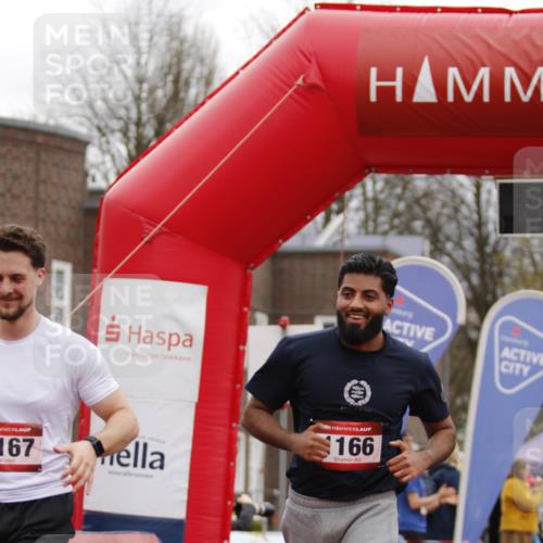 13.04.2025 - Hammer Lauf A. Gomolzig http://msf.ph/oto/7651974 13.04.2025 13:44:45 Ziel 1166, 1167 meine-sportfotos.de
