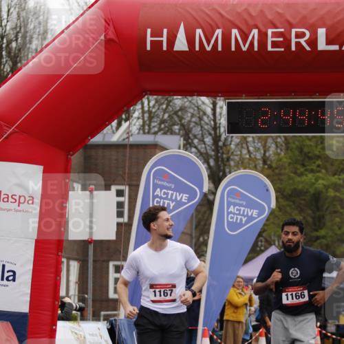 13.04.2025 - Hammer Lauf A. Gomolzig http://msf.ph/oto/7651983 13.04.2025 13:44:43 Ziel 1166, 1167 meine-sportfotos.de