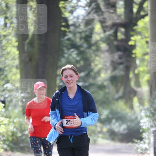 13.04.2025 - Hammer Lauf Jannik Wohlers http://msf.ph/oto/7652020 13.04.2025 10:46:06 Laufen 15, 2 meine-sportfotos.de