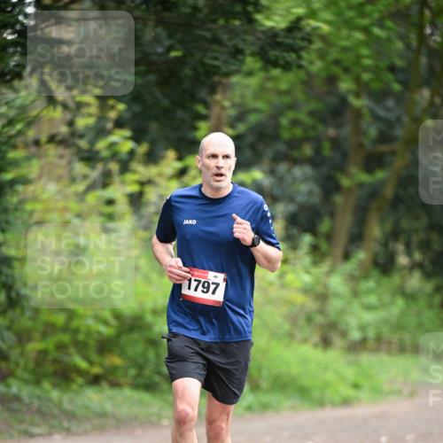 13.04.2025 - Hammer Lauf Dr. Thomas Lammeyer http://msf.ph/oto/7652044 13.04.2025 10:29:31 Laufen 15, 40, 1797 meine-sportfotos.de