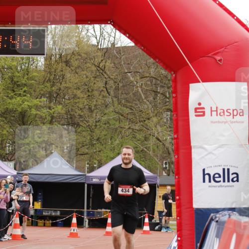13.04.2025 - Hammer Lauf A. Gomolzig http://msf.ph/oto/7652054 13.04.2025 13:38:42 Ziel 434 meine-sportfotos.de