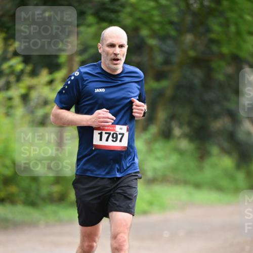 13.04.2025 - Hammer Lauf Dr. Thomas Lammeyer http://msf.ph/oto/7652072 13.04.2025 10:29:32 Laufen 15, 40, 1797 meine-sportfotos.de