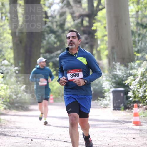 13.04.2025 - Hammer Lauf Jannik Wohlers http://msf.ph/oto/7652101 13.04.2025 10:45:45 Laufen 15, 946, 15, 896 meine-sportfotos.de