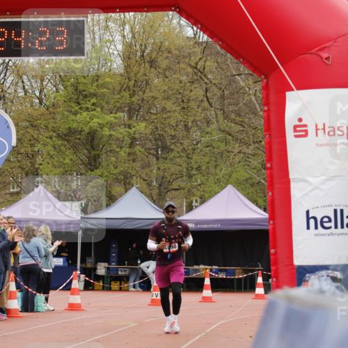 13.04.2025 - Hammer Lauf A. Gomolzig http://msf.ph/oto/7652294 13.04.2025 13:24:21 Ziel 1898 meine-sportfotos.de