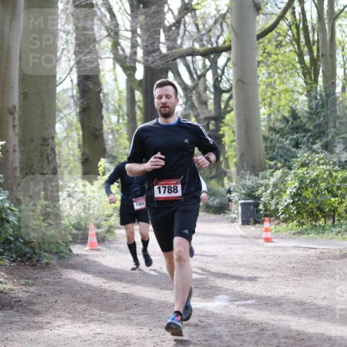 13.04.2025 - Hammer Lauf Jannik Wohlers http://msf.ph/oto/7652298 13.04.2025 10:44:37 Laufen 1993, 1788 meine-sportfotos.de