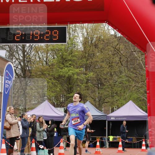 13.04.2025 - Hammer Lauf A. Gomolzig http://msf.ph/oto/7652421 13.04.2025 13:19:28 Ziel 484 meine-sportfotos.de