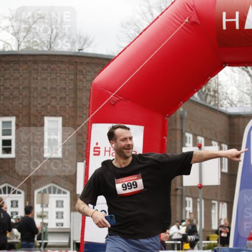 13.04.2025 - Hammer Lauf A. Gomolzig http://msf.ph/oto/7652431 13.04.2025 13:18:58 Ziel  meine-sportfotos.de