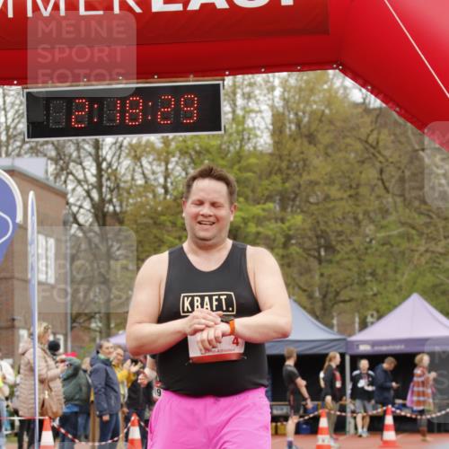 13.04.2025 - Hammer Lauf A. Gomolzig http://msf.ph/oto/7652457 13.04.2025 13:18:27 Ziel 7, 319, 433 meine-sportfotos.de