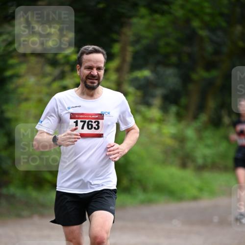 13.04.2025 - Hammer Lauf Dr. Thomas Lammeyer http://msf.ph/oto/7652587 13.04.2025 10:30:45 Laufen 15, 1763 meine-sportfotos.de