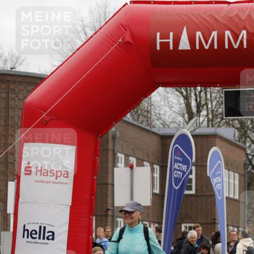 13.04.2025 - Hammer Lauf A. Gomolzig http://msf.ph/oto/7652749 13.04.2025 13:10:50 Ziel 2001 meine-sportfotos.de
