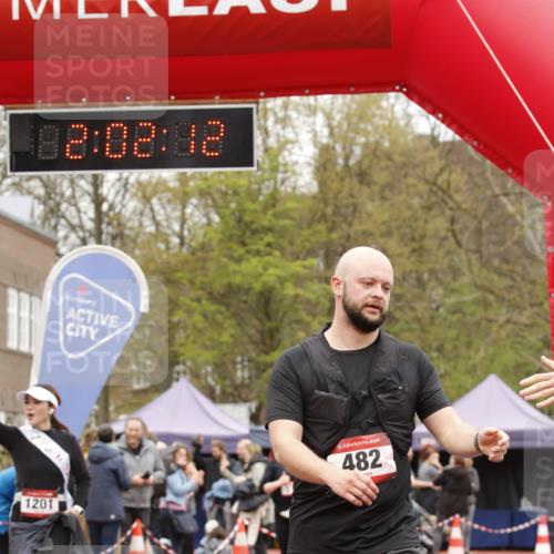 13.04.2025 - Hammer Lauf A. Gomolzig http://msf.ph/oto/7653057 13.04.2025 13:02:10 Ziel 482, 1201 meine-sportfotos.de