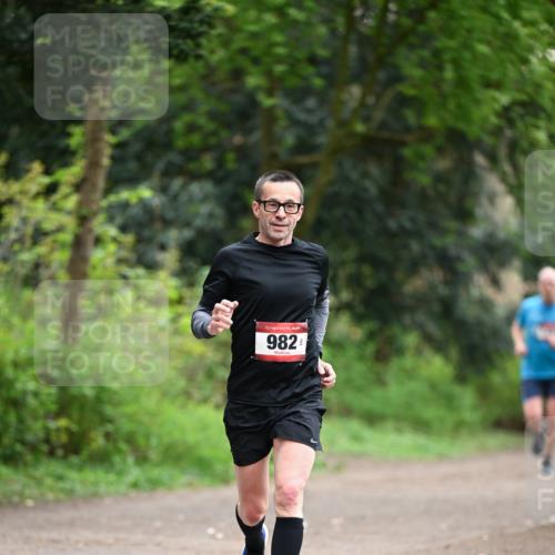 13.04.2025 - Hammer Lauf Dr. Thomas Lammeyer http://msf.ph/oto/7653102 13.04.2025 10:31:42 Laufen 15, 982 meine-sportfotos.de