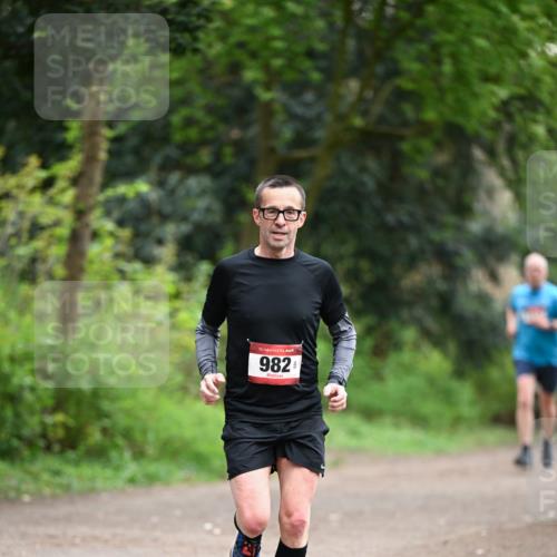 13.04.2025 - Hammer Lauf Dr. Thomas Lammeyer http://msf.ph/oto/7653107 13.04.2025 10:31:42 Laufen 15, 982 meine-sportfotos.de
