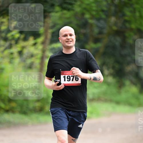 13.04.2025 - Hammer Lauf Dr. Thomas Lammeyer http://msf.ph/oto/7653252 13.04.2025 10:31:51 Laufen 15, 1976 meine-sportfotos.de