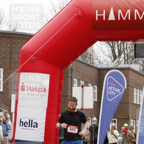 13.04.2025 - Hammer Lauf A. Gomolzig http://msf.ph/oto/7653289 13.04.2025 12:58:38 Ziel 599, 685, 1265, 1268 meine-sportfotos.de