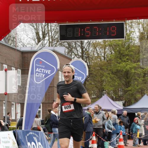 13.04.2025 - Hammer Lauf A. Gomolzig http://msf.ph/oto/7653354 13.04.2025 12:57:18 Ziel 475, 609, 1254, 1255 meine-sportfotos.de